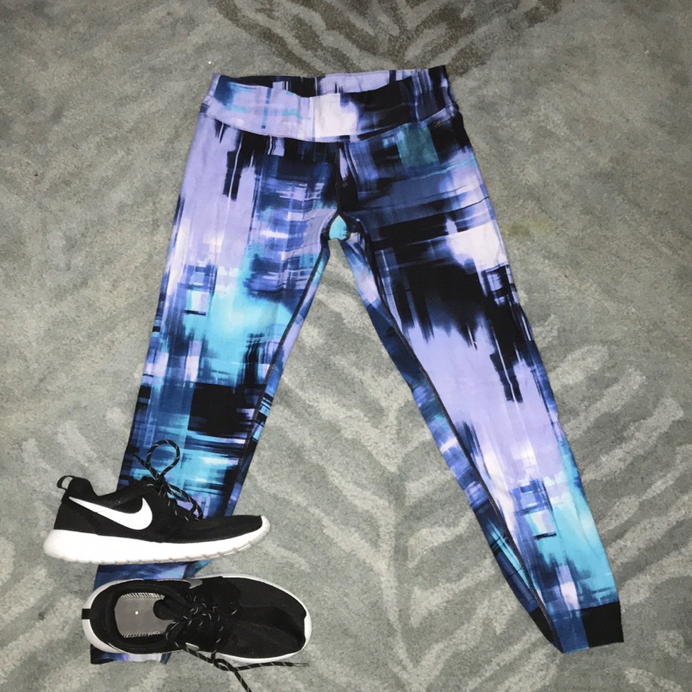 Calvin Klein performance leggings size large